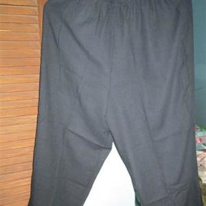 black capri-Med. is being swapped online for free