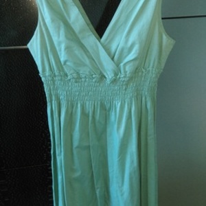 Old Navy Dress- womens size 4 is being swapped online for free