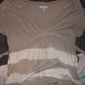 American Eagle Outfitters cap sleeve shirt size small is being swapped online for free
