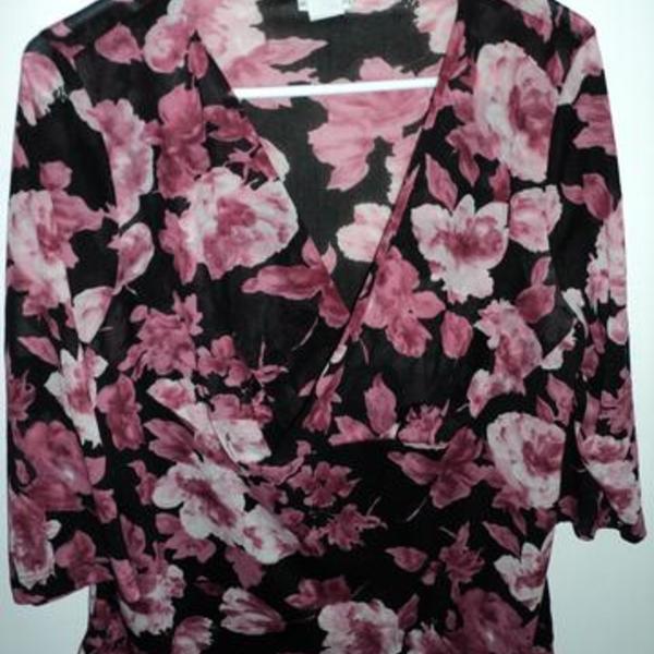 14/16 Black/Pink Floral Top is being swapped online for free