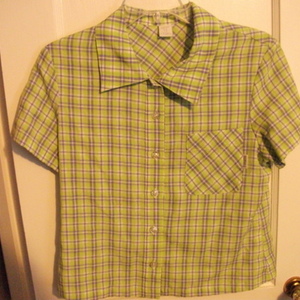 Green Button Up Shirt is being swapped online for free