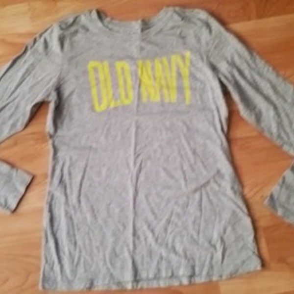 Old Navy Long Sleeve Top is being swapped online for free
