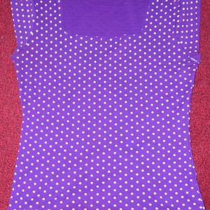cute polka dot tee is being swapped online for free