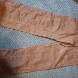 NWT Italian Cargo Pants 40/5-6 is being swapped online for free