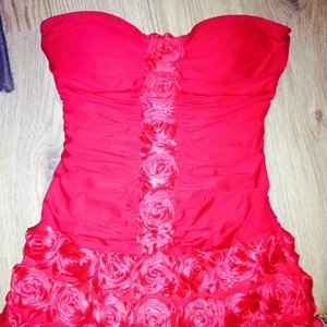 Sexy red dress clubbing party m or 10/12 uk is being swapped online for free