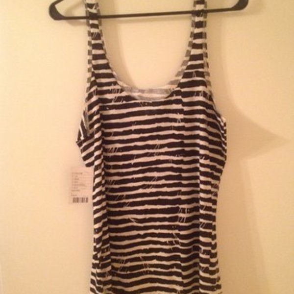 Urban Outfitters NWT Tank is being swapped online for free