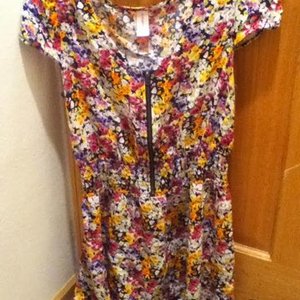 Size Large Floral Dress is being swapped online for free