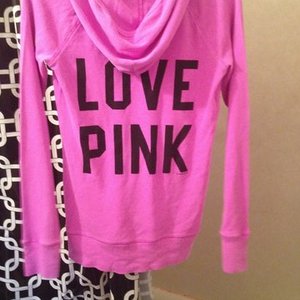 VS PINK Henley S  is being swapped online for free