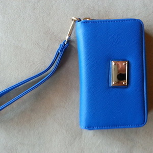 Olivia Pratt Smartphone Wristlet - ROYAL BLUE is being swapped online for free