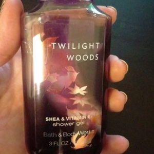 BBW Twilight Woods Shower Gel is being swapped online for free