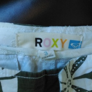 Roxy BERMUDA Shorts is being swapped online for free