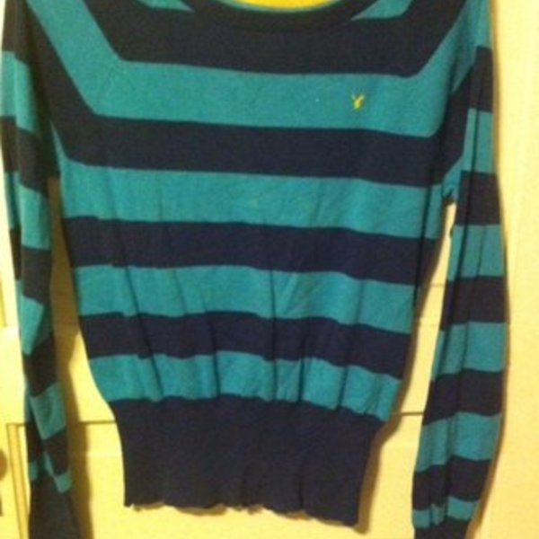american eagle blue stripe sweater is being swapped online for free