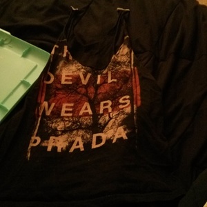 the devil wears prada tank is being swapped online for free