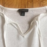 Ann Taylor thin sweater is being swapped online for free