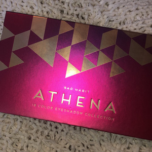 athena eyeshadow palette is being swapped online for free