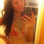 aDisa_xo is swapping clothes online from New York
