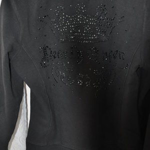 Pepe Jeans london sweatshirt in black with svarowski is being swapped online for free