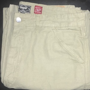 34/30 Superdry Chinos  is being swapped online for free