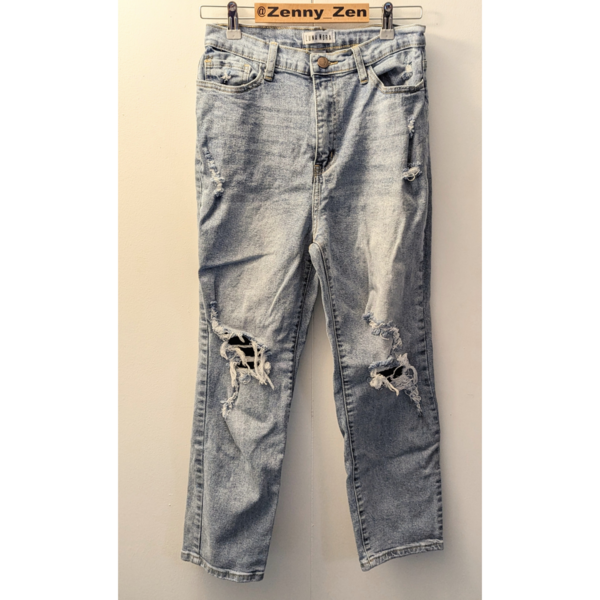 Luna Nora Distressed Mom Jeans Size 10 is being swapped online for free
