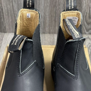 Black Blundstone Boots Size 5.5 AU/UK - Women's Size 8.5 US is being swapped online for free